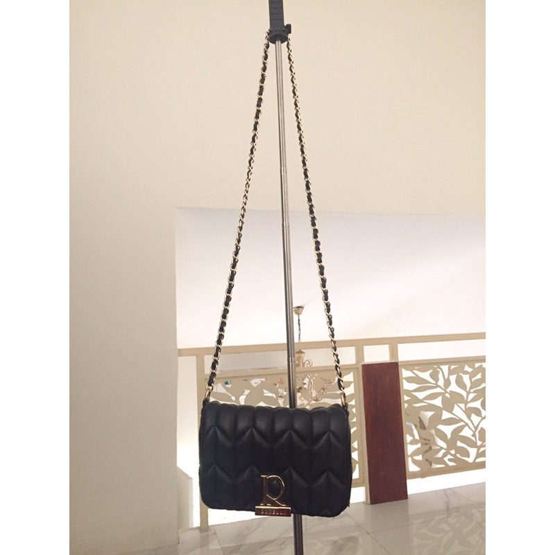 PRELOVED / PL TAS HITAM BRAND ROTELLI