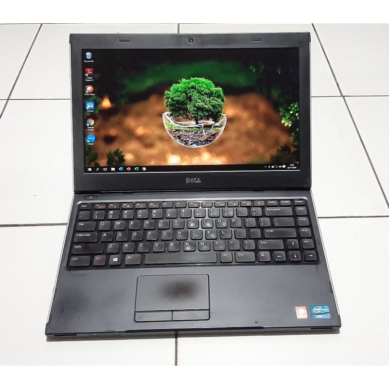 Laptop Dell Latitude 3330 Core i3 Gen 3 Normal Semua Baterai Baru