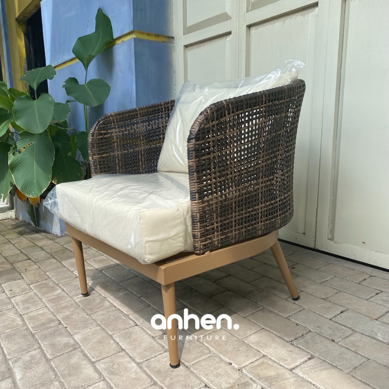 Kursi Outdoor Rotan Sintetis / Kursi Santai Rotan Sintetis / Kursi Malas Rotan Sintetis