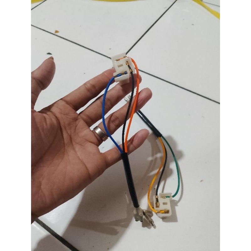 SOKET LAMPU KAKI 3 SOKET LAMPU DEPAN motor