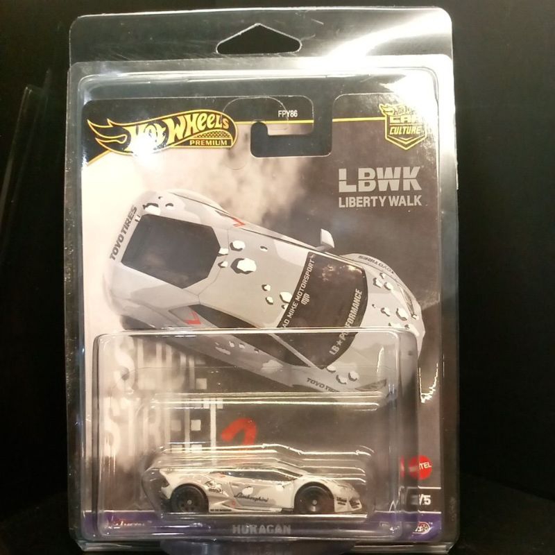HOT WHEELS PREMIUM 1:64 LBWK LAMBORGHINI HURACAN