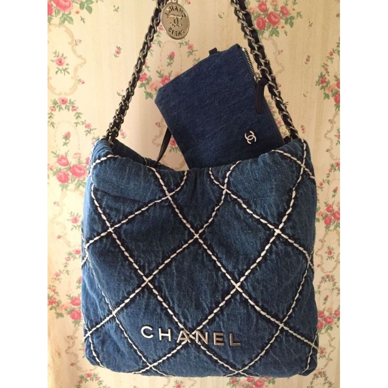 Chanel Tas Tangan Denim C22 Preloved