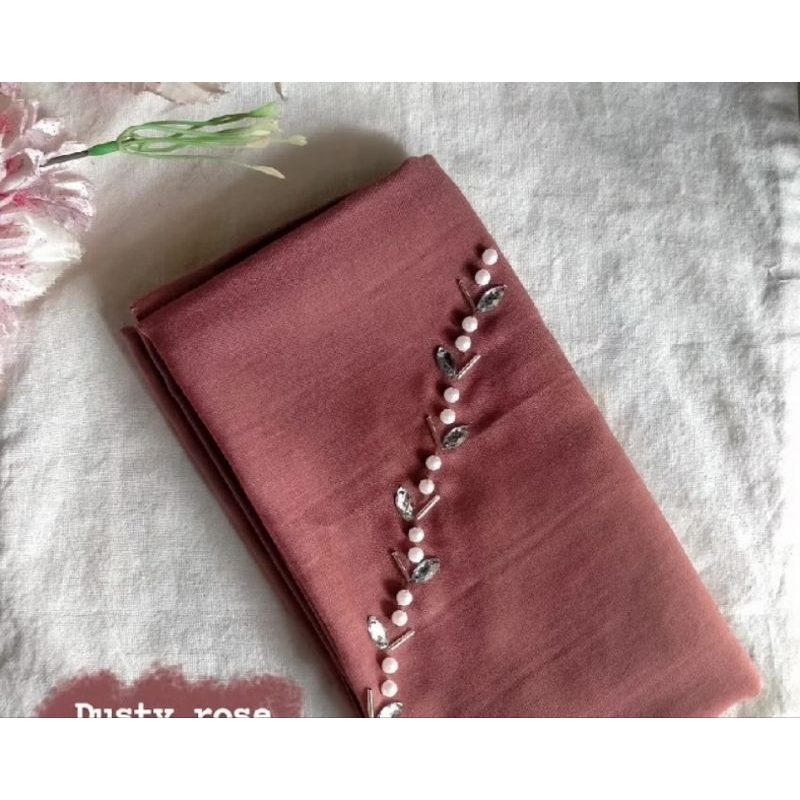 HIJAB PARIS PREMIUM PAYET SWAROVSKI DAUN / Jilbab Voal Segi Empat Payet Bando Beads / Hijab Squar...