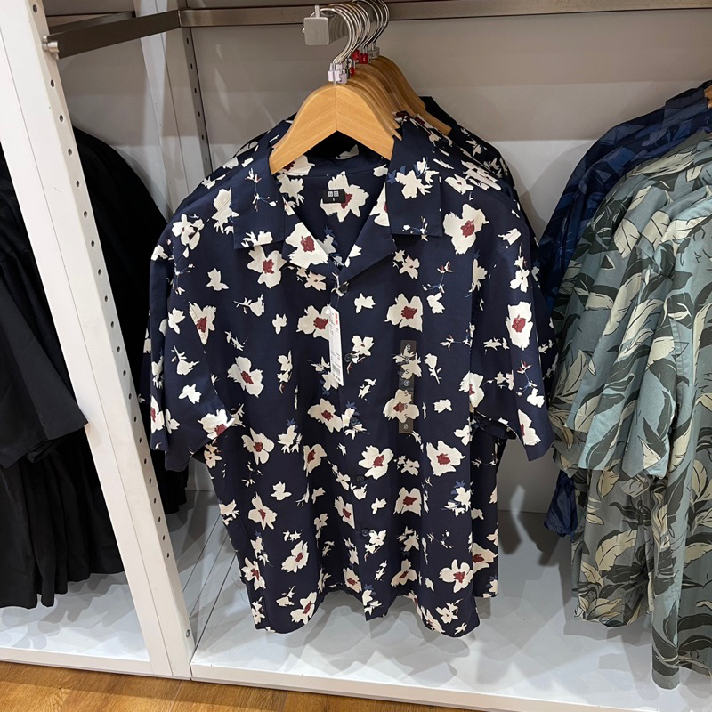 Kemeja Uniqlo Man MODAL KERAH TERBUKA motif blue