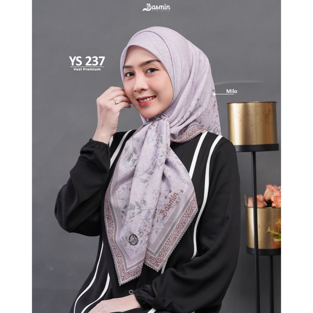 Segi Empat Motif Yasmin Segi Empat Gempi Scarf Ys 237 Yasmin Hijab Segi Empat Motif Voal Yasmin Hija