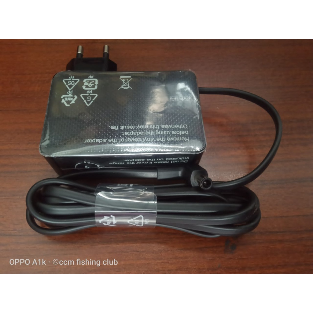 Adaptor TV LED Samsung 19V 2.53A Langsung Dengan Colokan Listrik