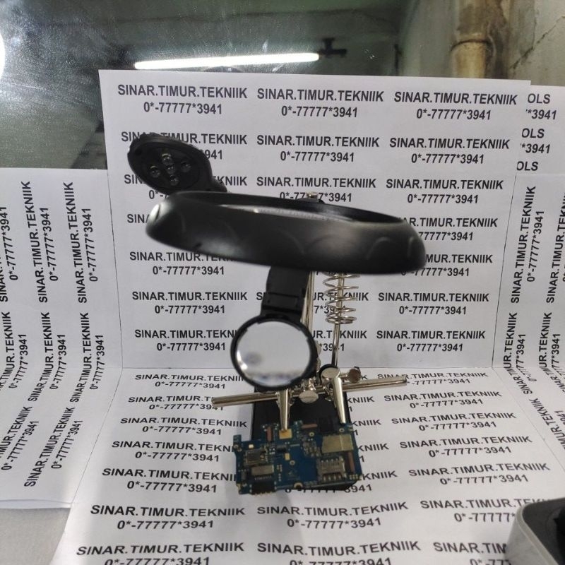 PENJEPIT PCB + STAND SOLDERING IRON + LAMPU DAN KACA PEMBESAR TE-800 TE 800 MULTIFUNGSI