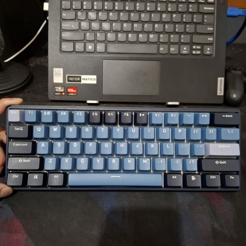 Royal Kludge RK61Plus