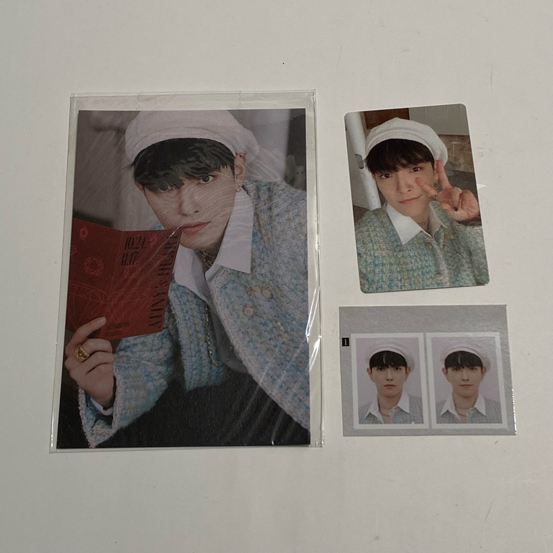Ateez Season Greetings 2024 Hongjoong PC