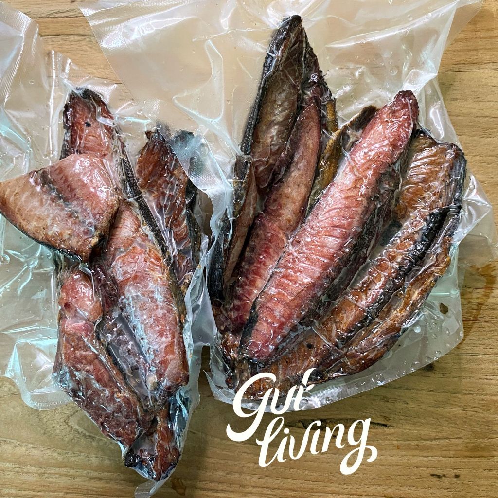 

Ikan Asap Cakalang Lele Pari Iwak Pe Tongkol Bumbu Garam Alami Spesial Pengasapan Kayu Buah Gut Living Frozen