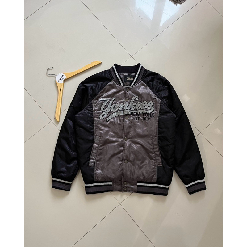 Varsity hoodie MLB