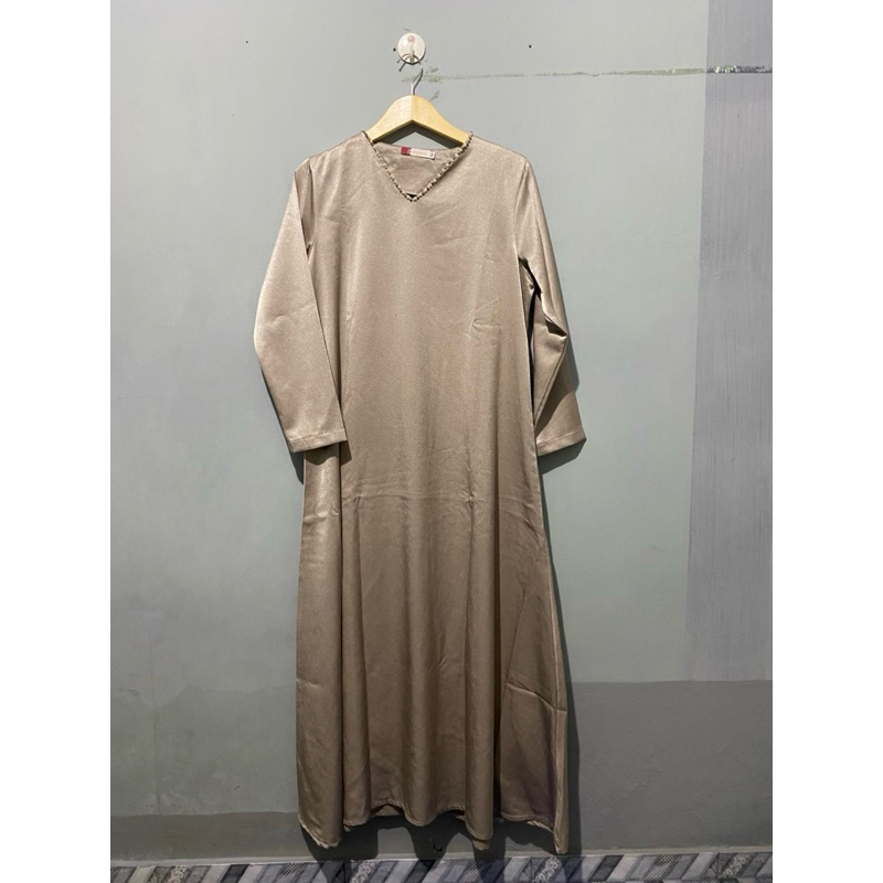 Preloved Gamis Elizabeth