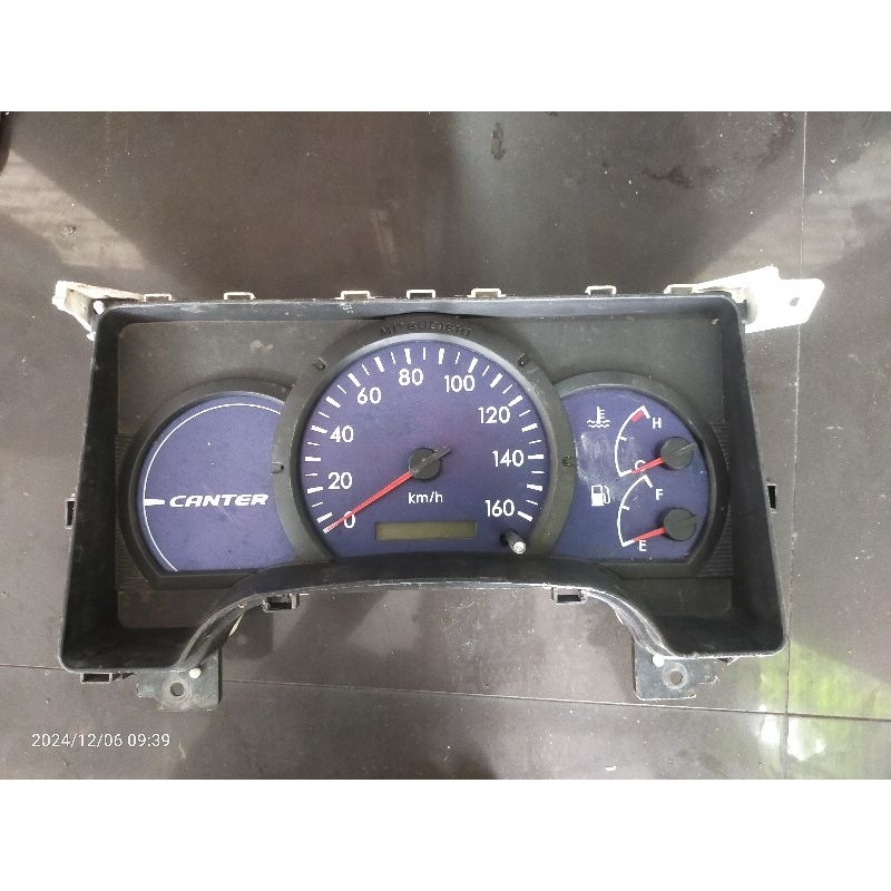 (kondisi mati bahan servis)spedometer canter spidometer canter original