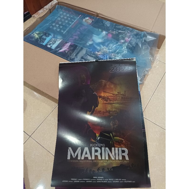 

Kalender dinding Marinir 2025