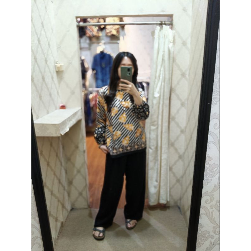 promo/batiku/medan /blouse batik /batik atasan /batik kantoran