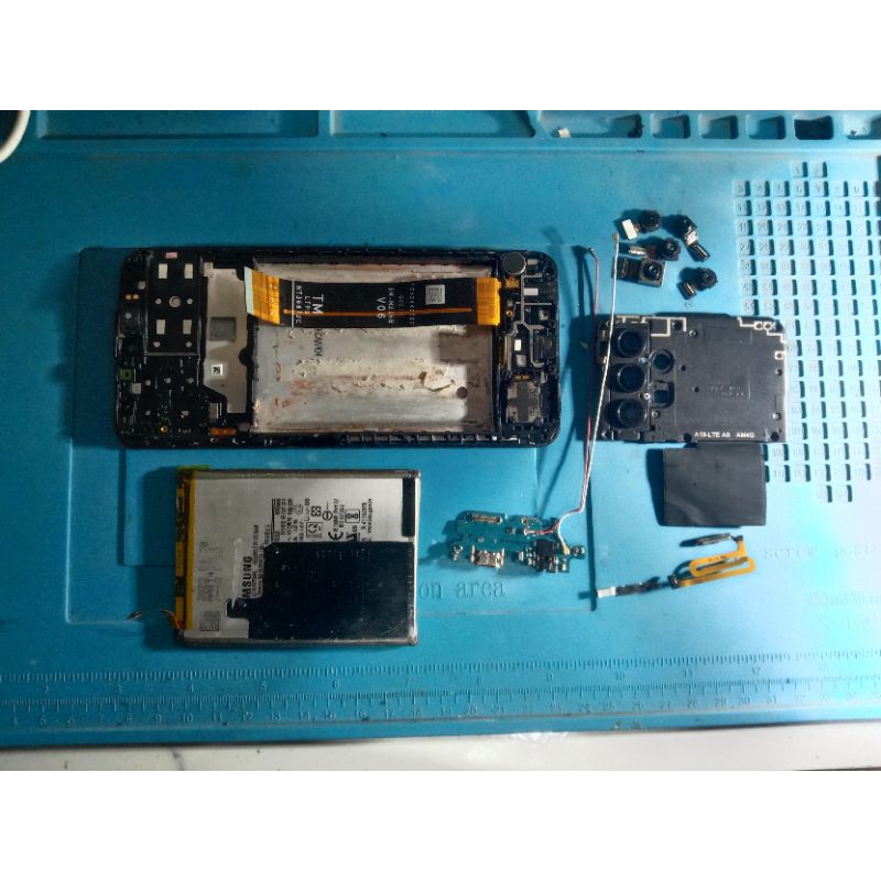 Samsung A13 Lcd Baterai Mesin camera dan Lainnya Samsung A13 ORI Copotan cek di Deskripsi