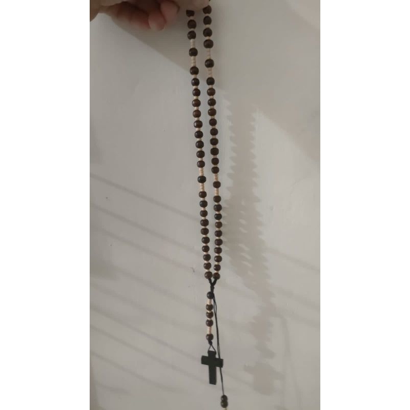 ROSARIO TALI MANIK KAYU