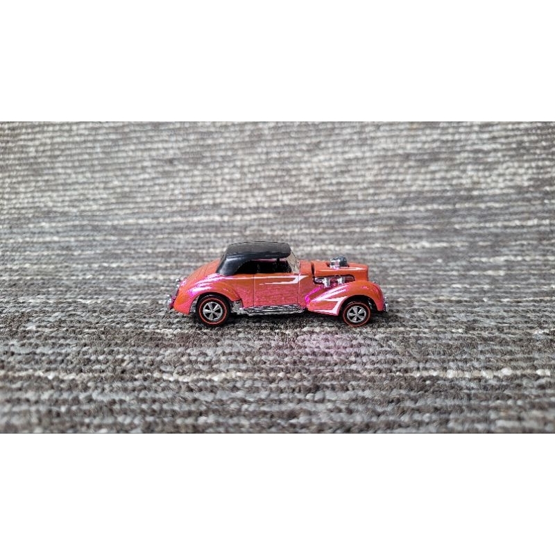 hotwheels rlc pink party classic cord pink balap murah