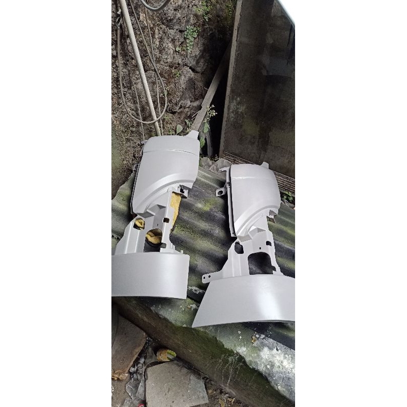 pipi hino500 sebelah kiri