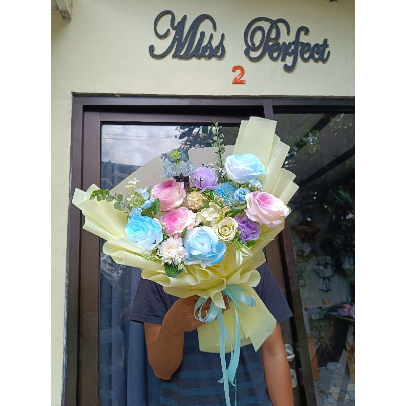 buket bunga palsu artificial mawar pastel tone Surabaya