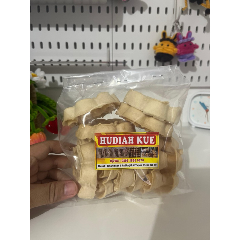 

Snack Cemilan Kembang goyang khas bengkulu