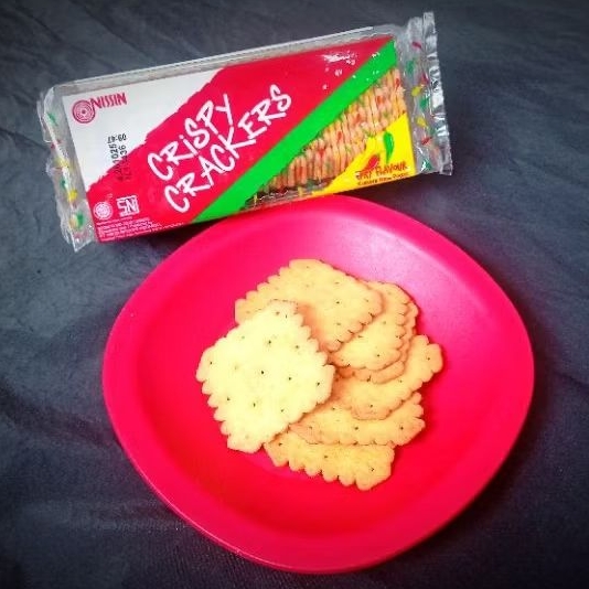 

Nissin Crispy Crackers 140g Spicy Flavour