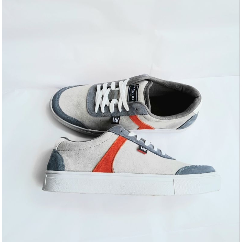 Sepatu Kulit Asli Pria Sneakers