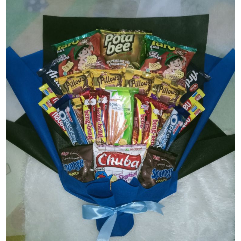 

Buket snack besar bermacam macam jajanan | buket wisuda | bujet ulang tahun