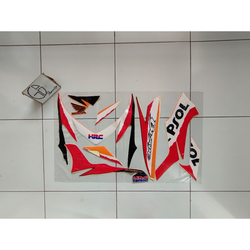 Striping Sticker Lis Honda Blade 110 R 2010 2011 Repsol