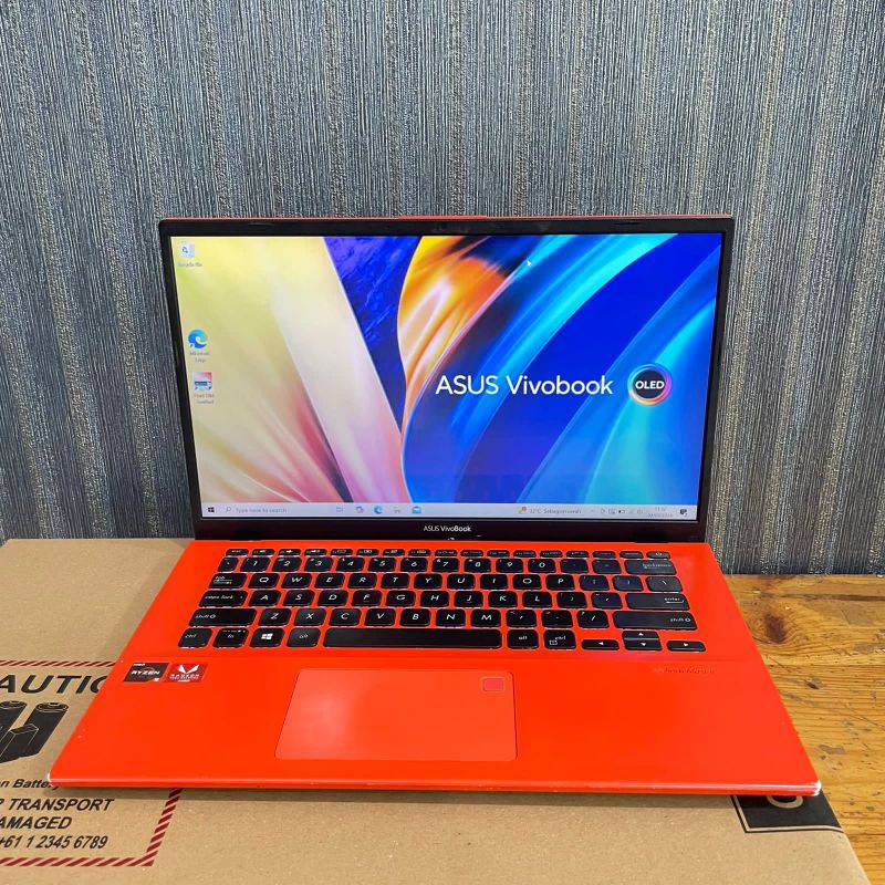 Laptop Asus VivoBook 14 A412D, Amd Ryzen 5 - 3500U, Amd Radeon Vega 8 Graphics 2Gb, Ram 8 / 256Gb, B