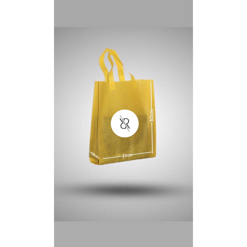 

Tas Kain Spunbond 20cmx30cmx08cm model HLS (Handle Lipat Samping) isi 12 pcs