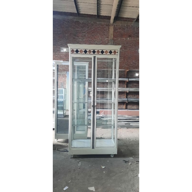 LEMARI HIAS ALUMINIUM PINTU 2 FULL KACA BENING