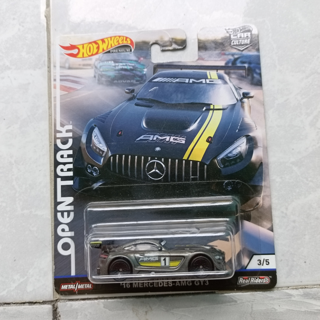 Hot Wheels Premium Open Track 16 Mercedes-AMG GT3