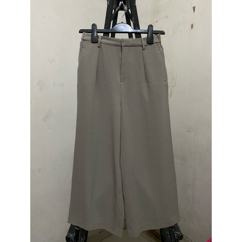 preloved Uniqlo kulot sage