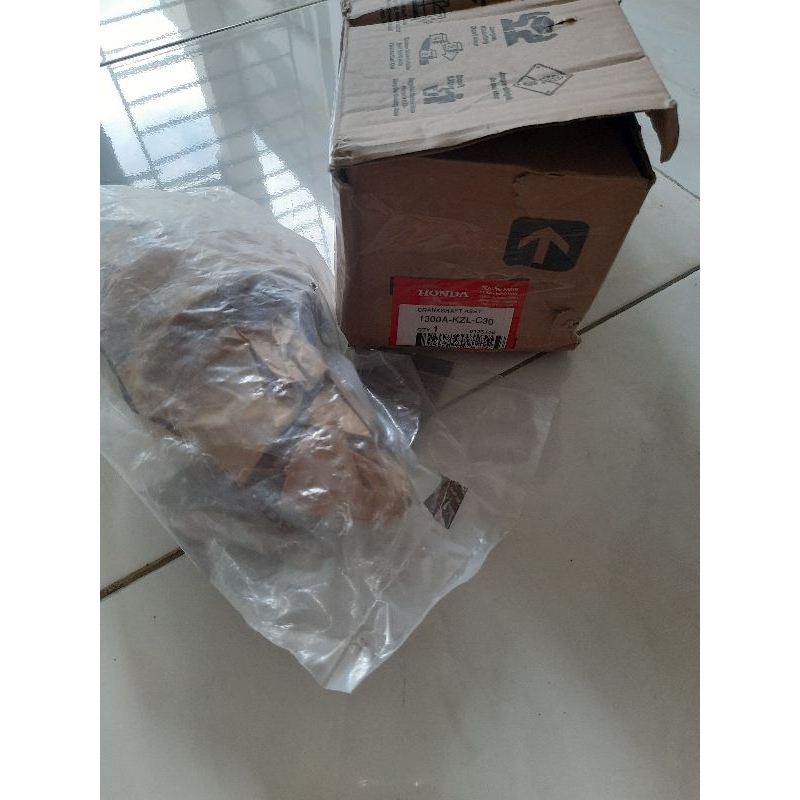 Crankshaft Kruk As Revo Fi Injeksi Original Honda 13000-K03-N30