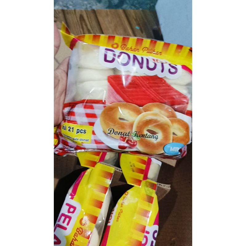 

Donat Kentang Pelangi mini isi 21