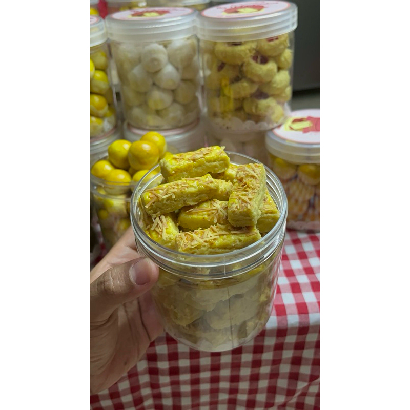 

Kastengel full Keju Premium