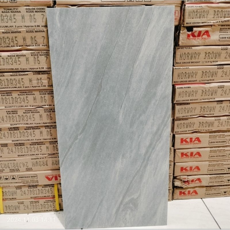 KERAMIK DINDING MATT KESET RECTIFIED KIA AVERO GREY 30X60 KW1