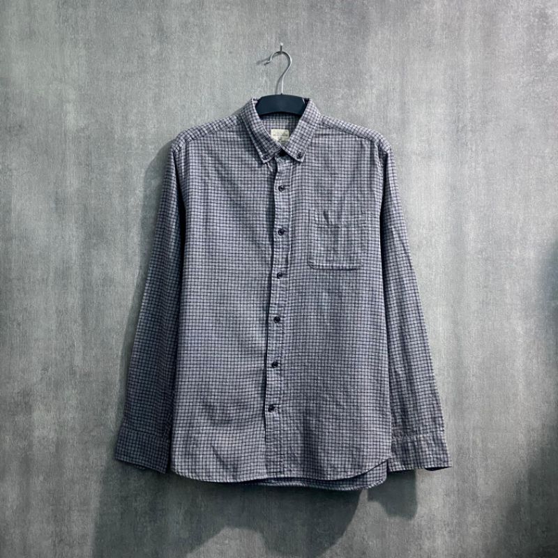Flannel Shirt Grey GIORDANO Size L fit M / Kemeja Lengan Panjang Pria&Wanita