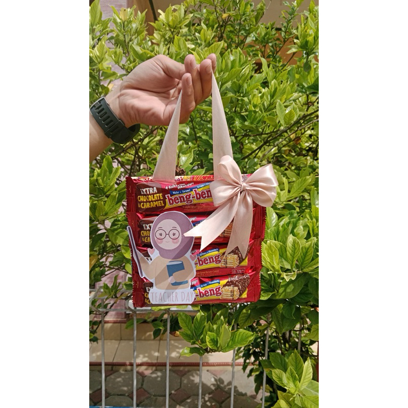 

Hampers jajanan| Hadiah jajanan murah