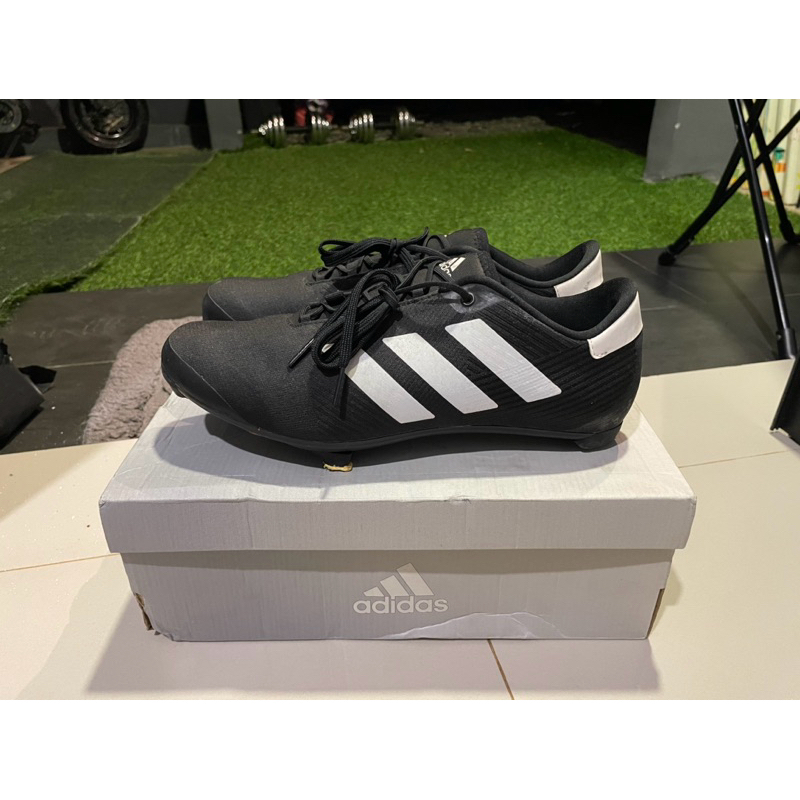 Sepatu Cleat Road Shoes Adidas Black