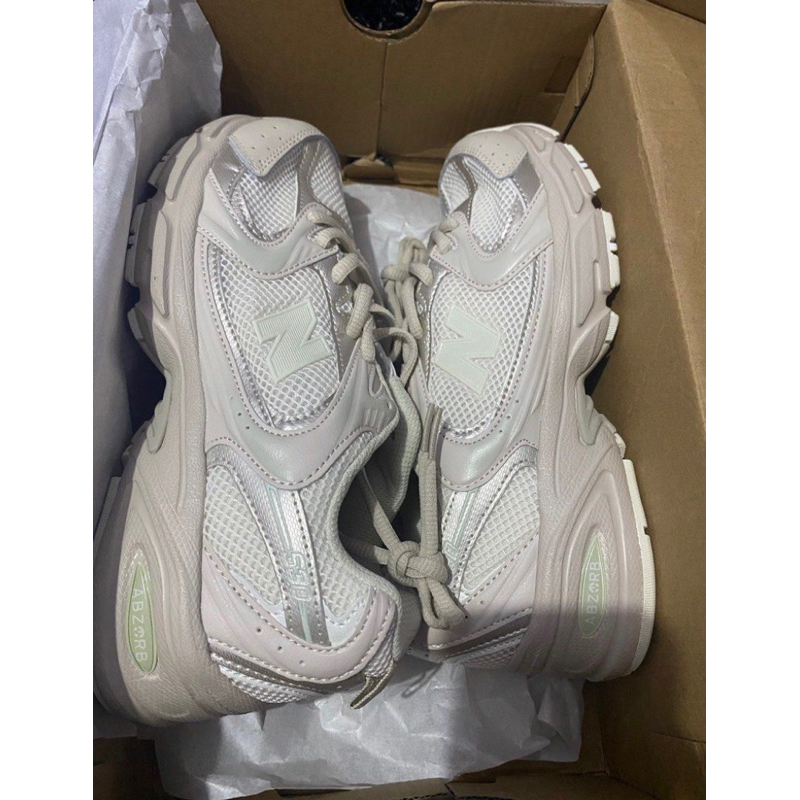 NB New Balance 530 beige cream