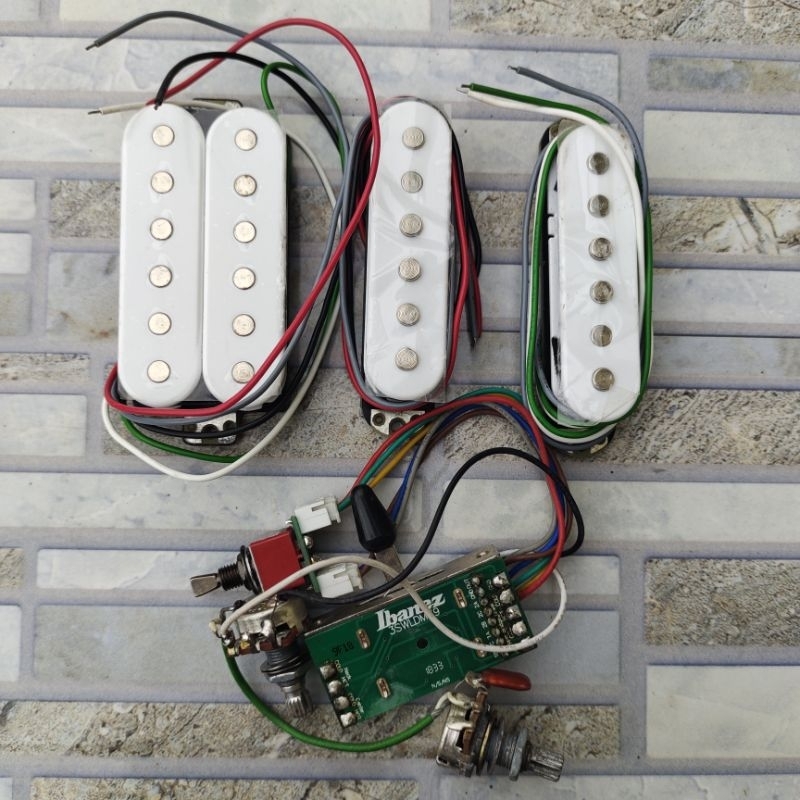 Pickup Ibanez Az Essentials HSS