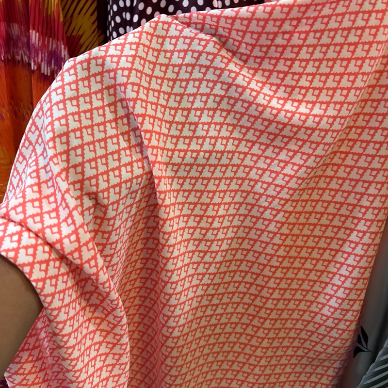 kain zara crepe motif premium - kain bahan zara crepe motif - kain crepe motif - kain motif - kain b