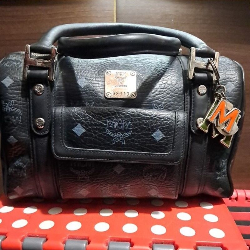TAS SPIDI WANITA MCM HITAM