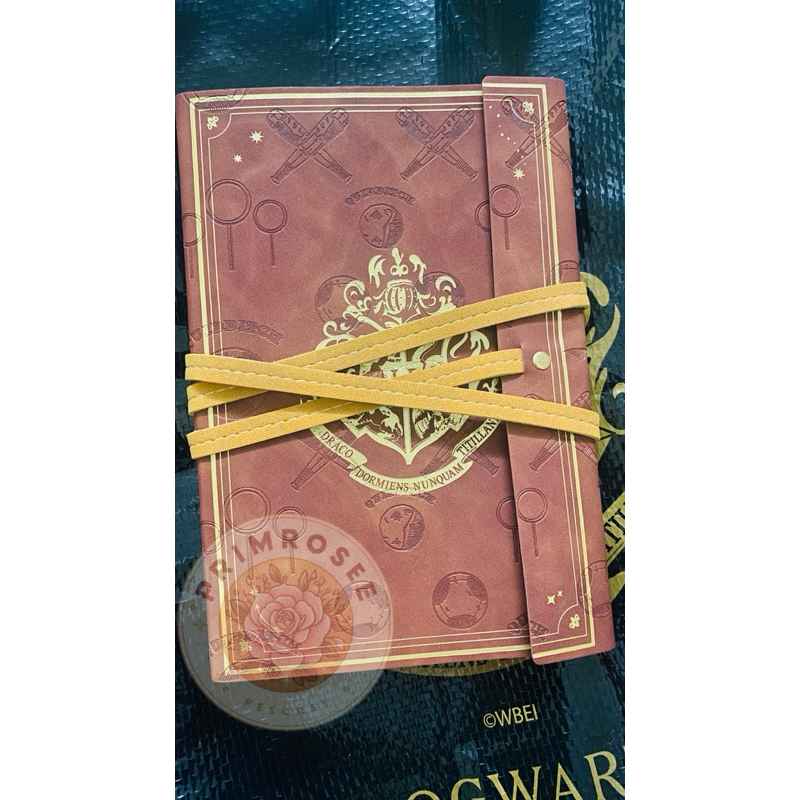 

[SG] Harry Potter x Miniso singapore x HARRY POTTER Gryffindor Slytherin Ravenclaw Hufflepuff Hogwarts book buku tali