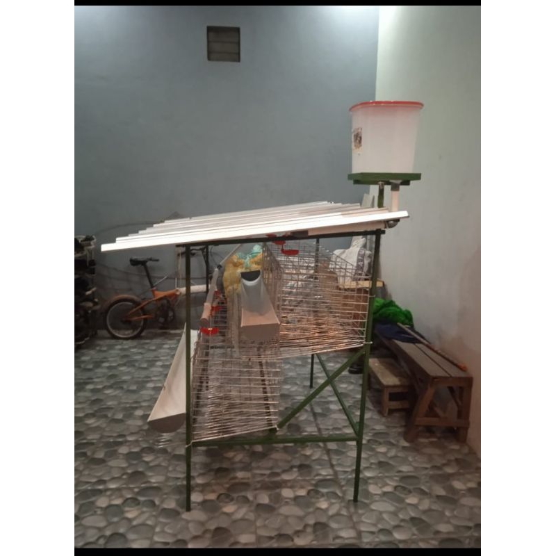 kandang ayam petelur 2 tingkat plus atap seng / spandex