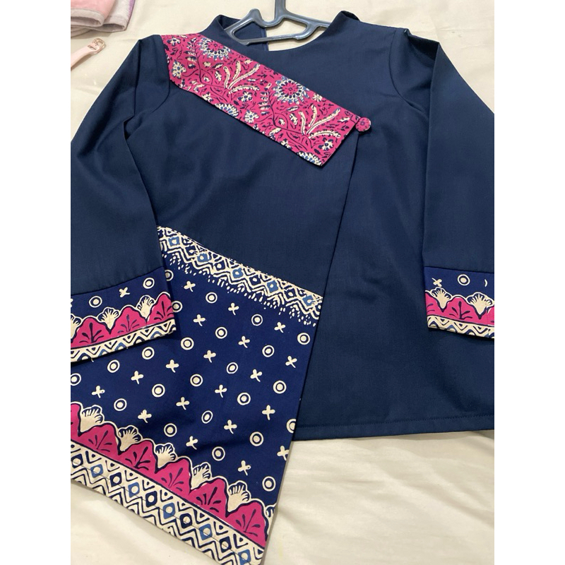batik kerja johana preloved size m