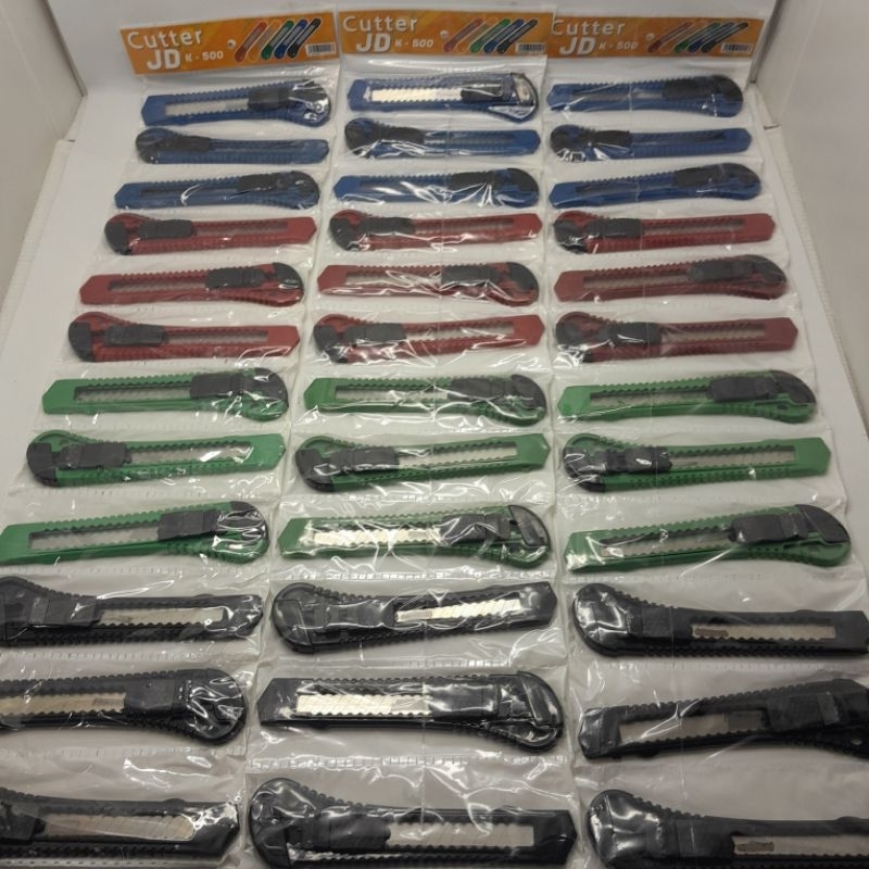 

Cutter Pemotong Pisau Stainless K500 1 Lusin Isi 12pcs Cutter Murah Pisau Kater