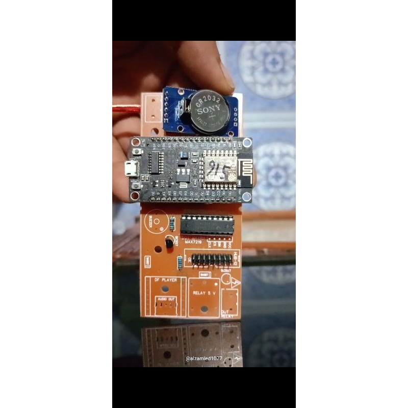 CONTROLLER JWS SINGLE COLOR KHALIFAH BUZZER BESAR 1HUB